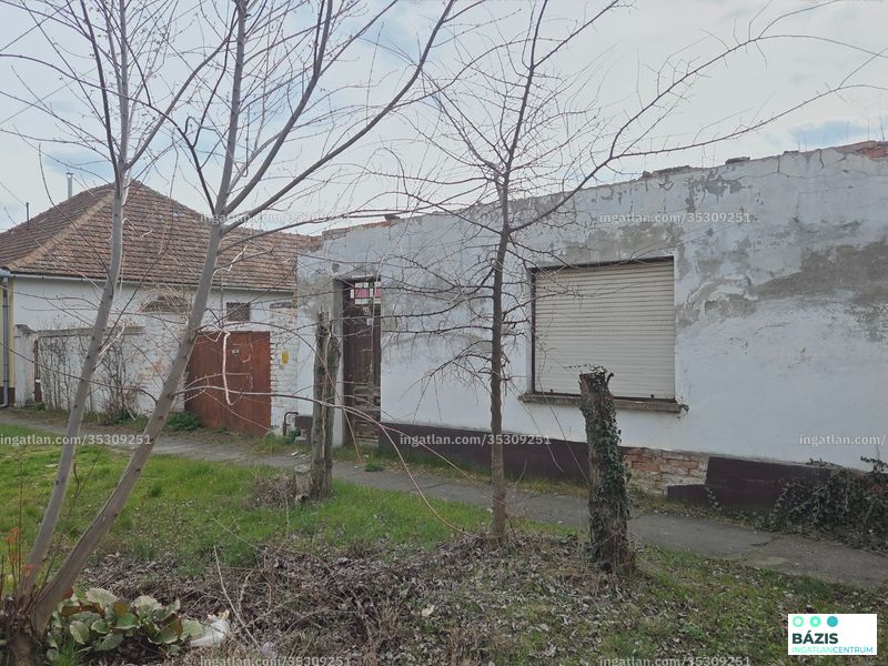 Listing photo
