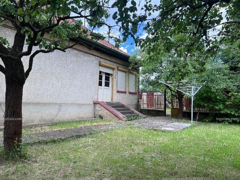 Listing photo