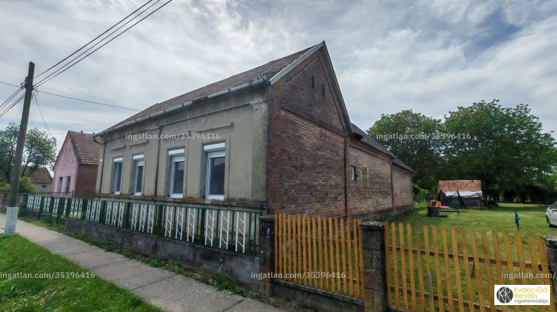 Listing photo