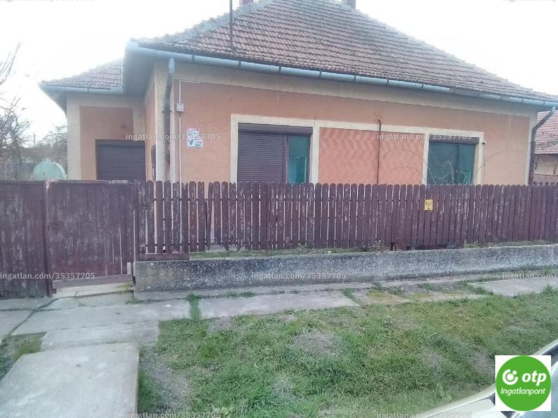 Hirdetés fotója