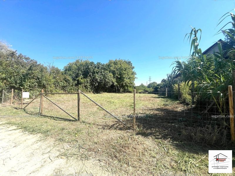 Listing photo