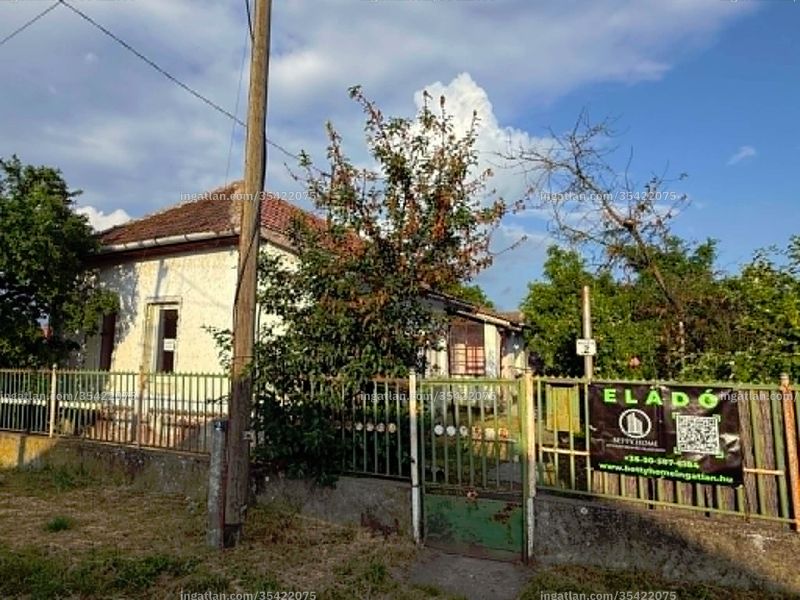 Listing photo