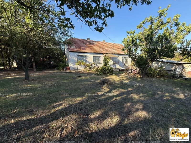 Hirdetés fotója
