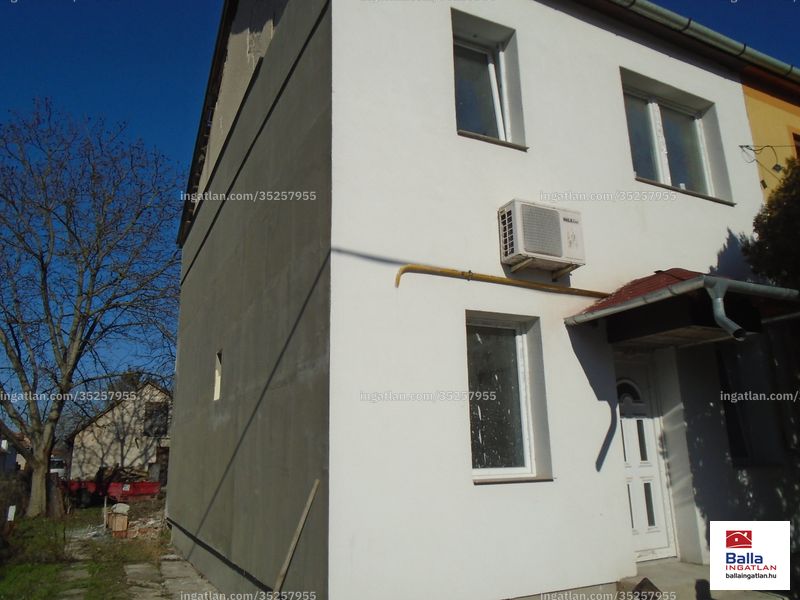 Listing photo