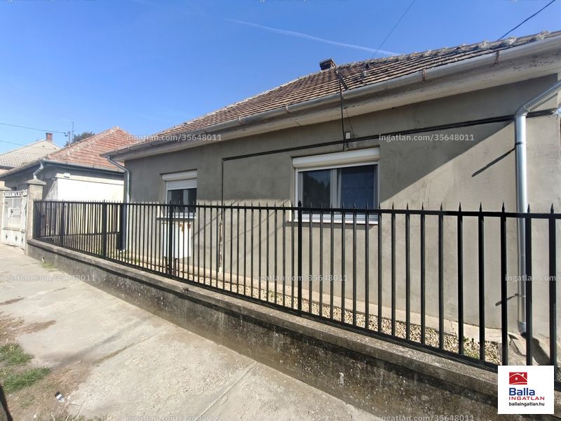 Listing photo