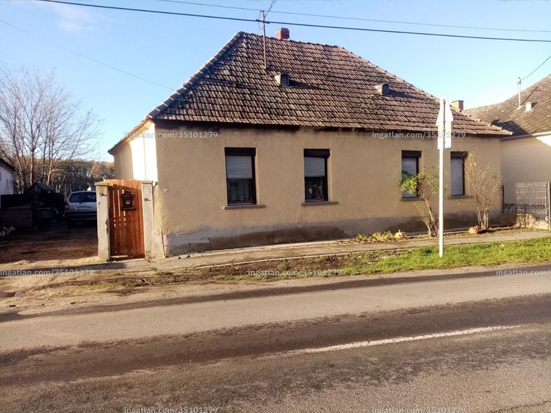 Hirdetés fotója