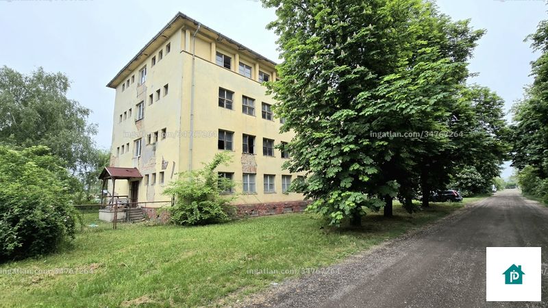 Listing photo