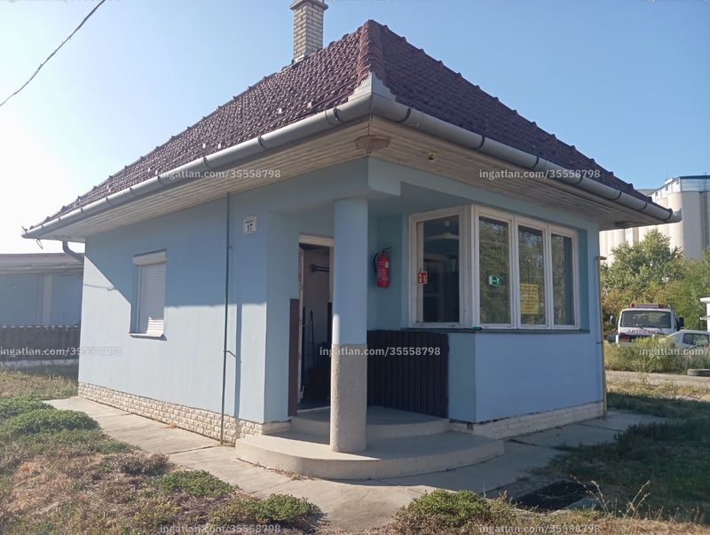 Listing photo