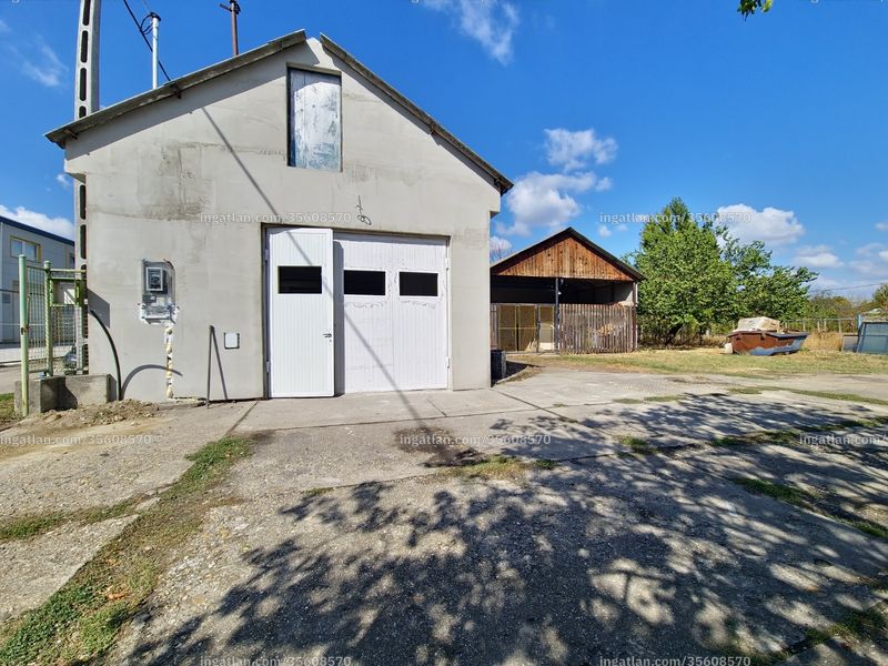 Listing photo