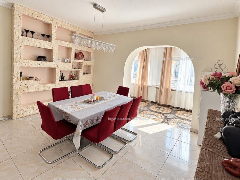 Hirdetés fotója