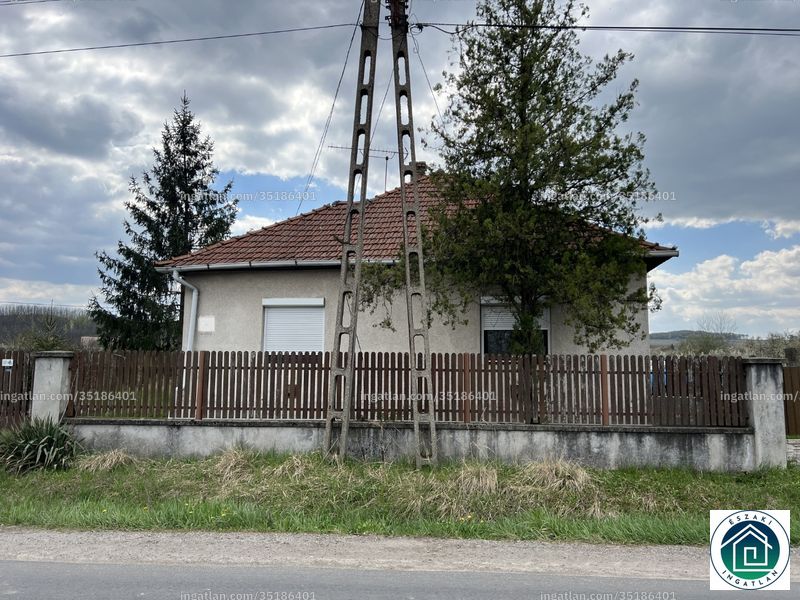 Hirdetés fotója