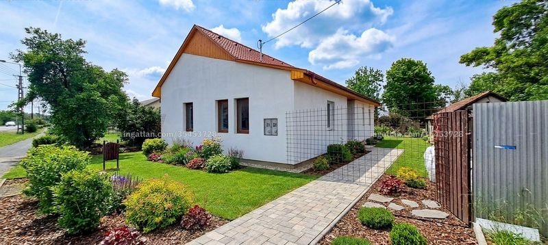 Listing photo