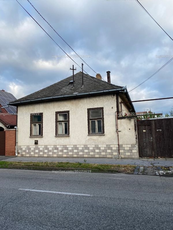 Listing photo