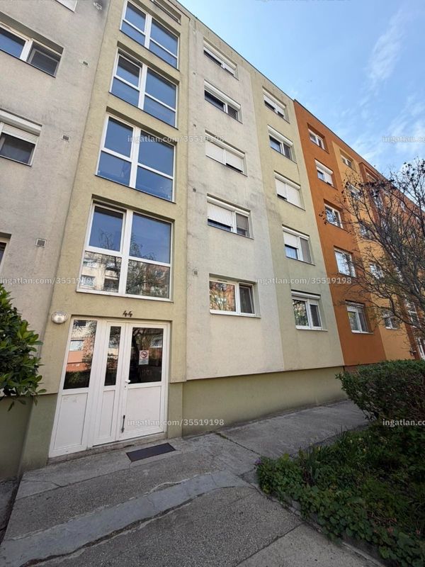 Listing photo