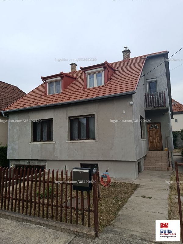 Listing photo