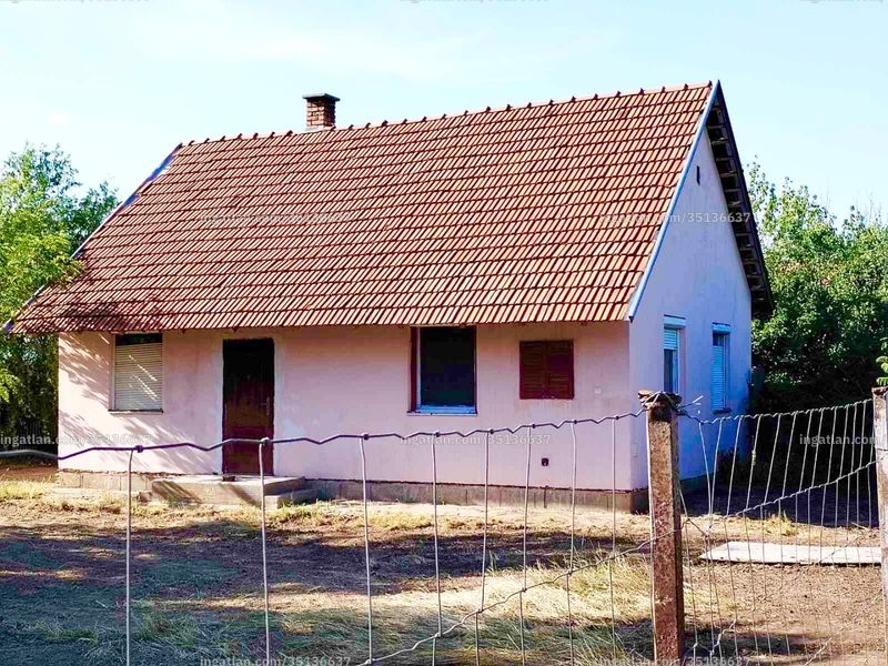 Listing photo