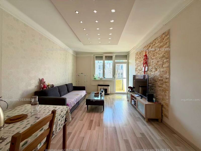 Listing photo