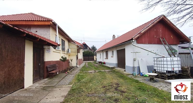 az épület kívülről