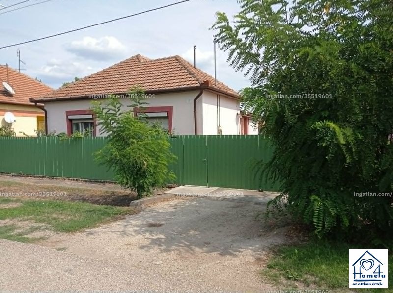 Listing photo