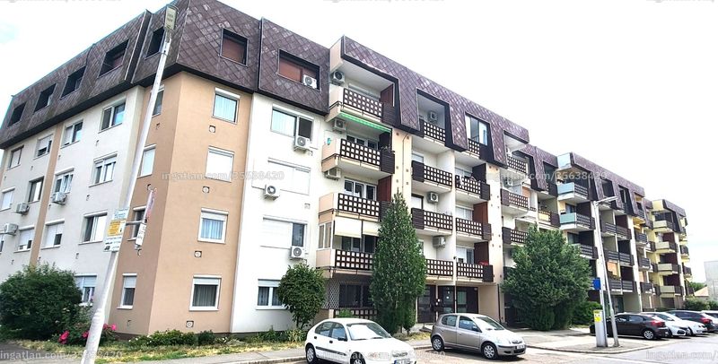 az épület kívülről