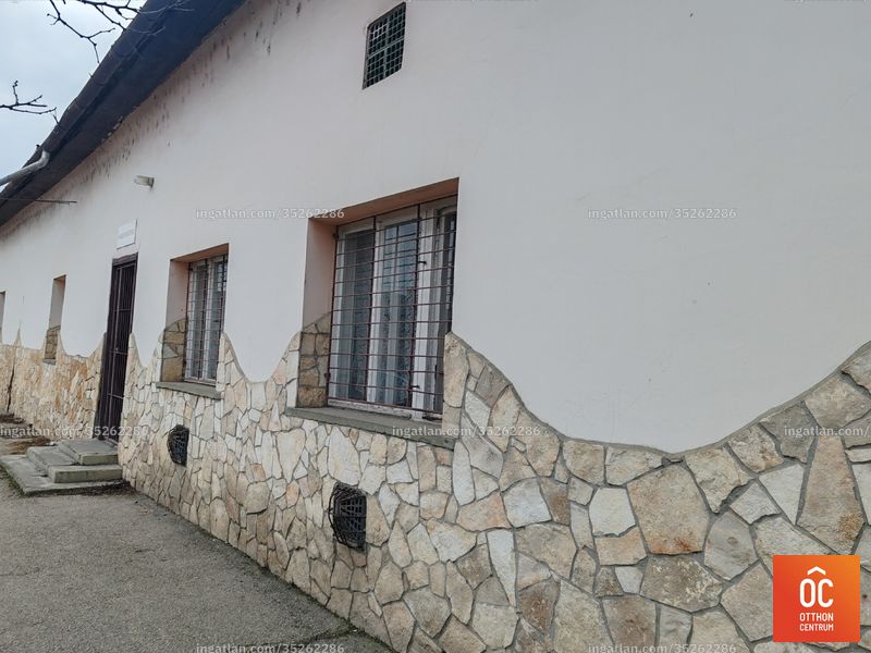 entrance from the outside