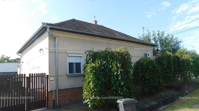 Listing photo
