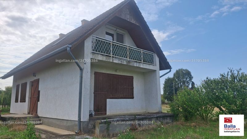Listing photo