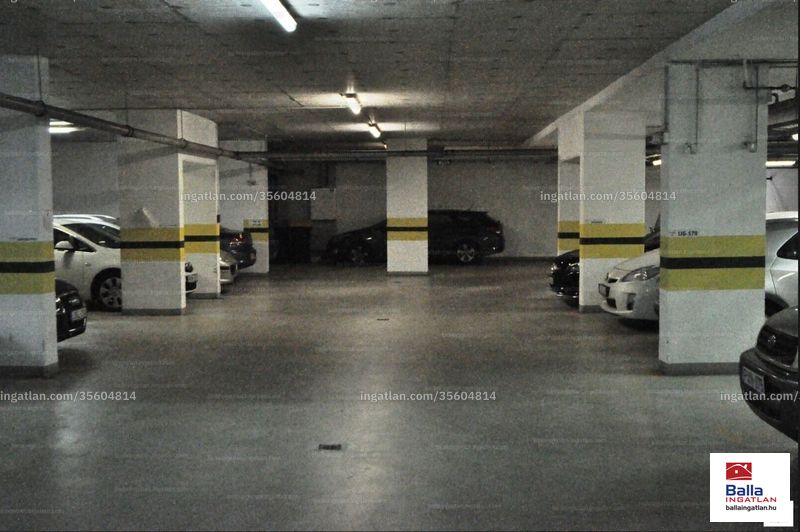 parkoló