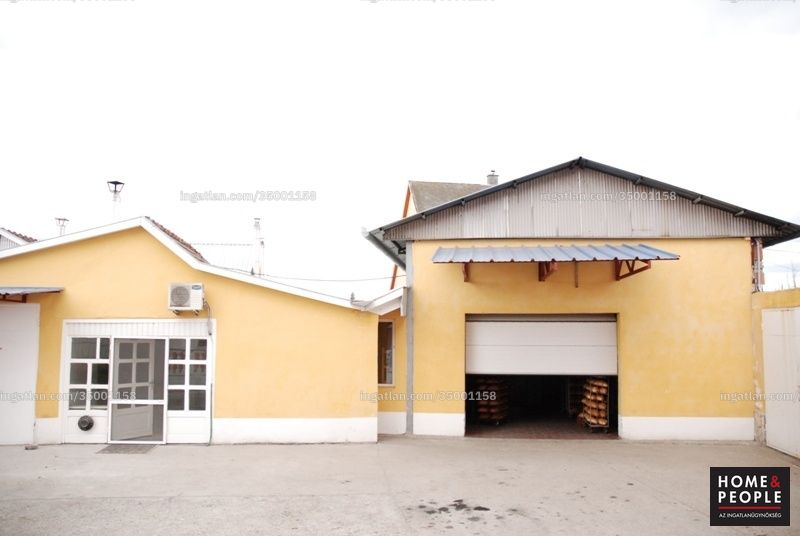 Listing photo