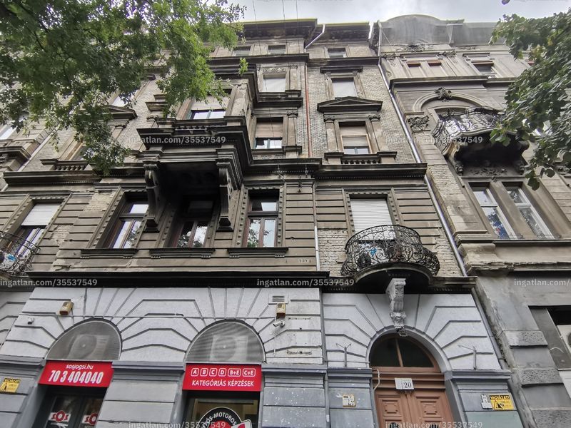 Listing photo
