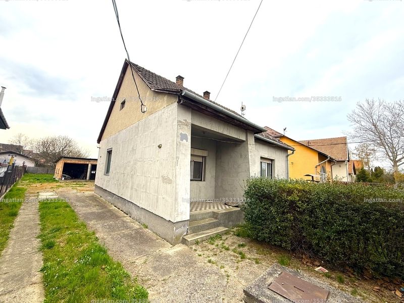 Listing photo
