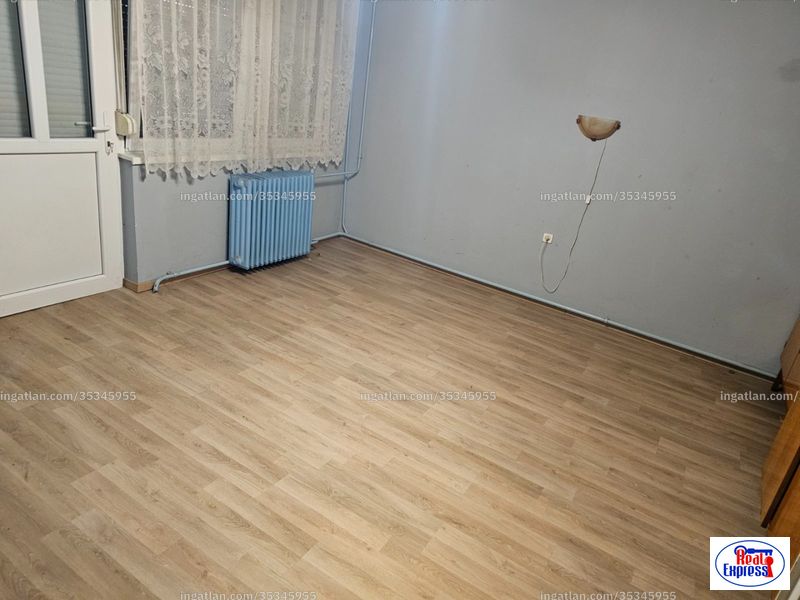 Hirdetés fotója