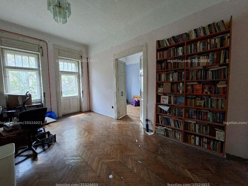Listing photo