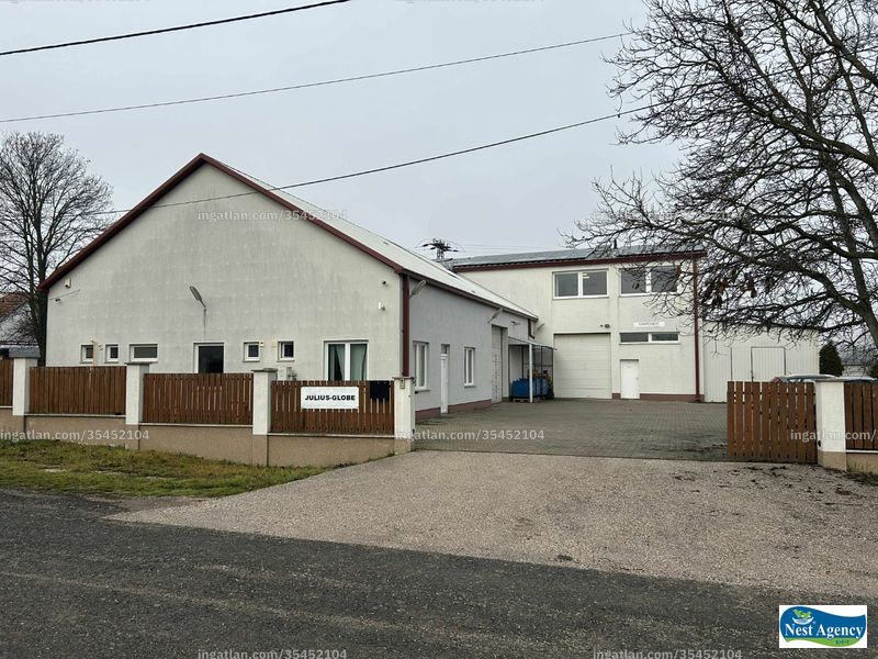 Listing photo