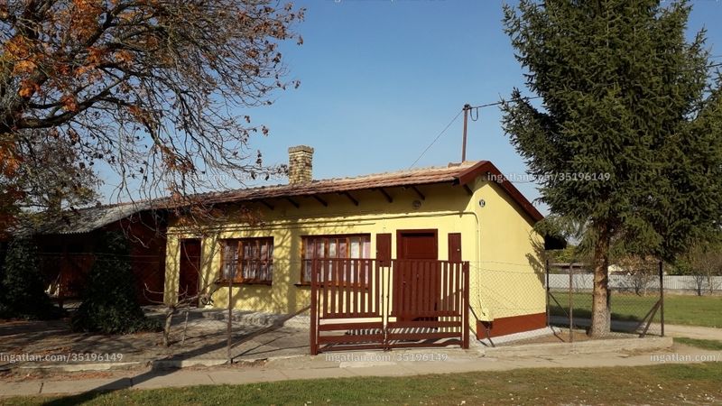 Listing photo