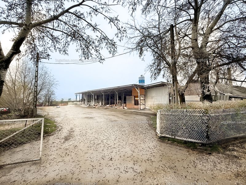 entrance from the outside
