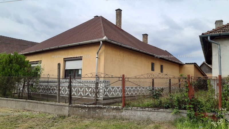 Listing photo