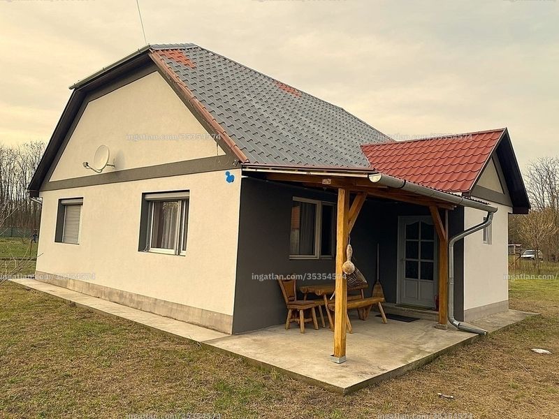 Listing photo