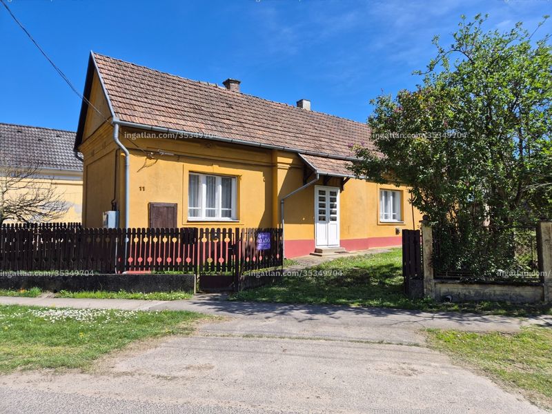 Listing photo