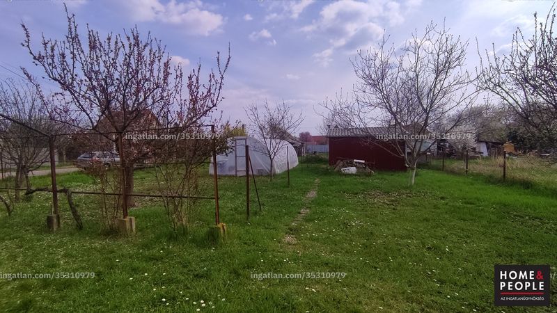 Listing photo