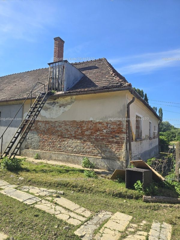 Hirdetés fotója