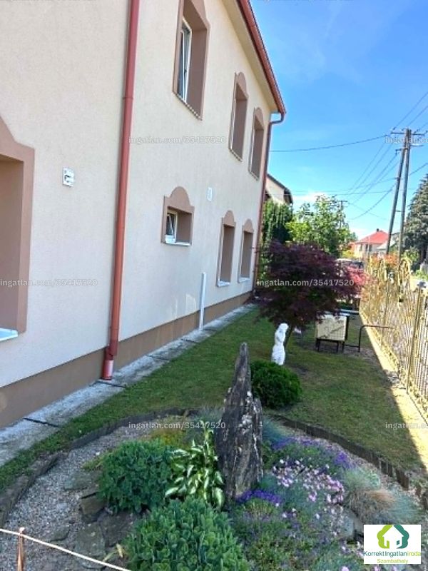 Listing photo