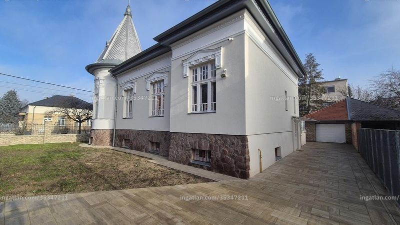 Listing photo