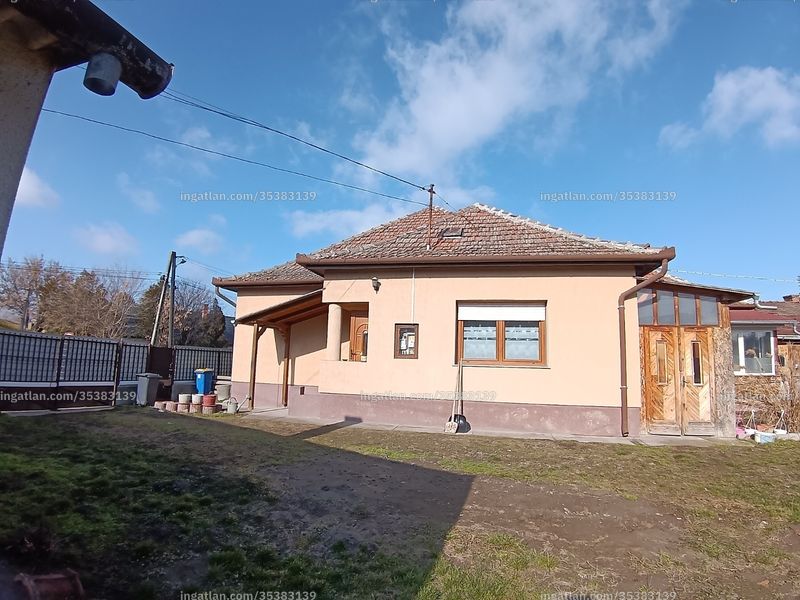Listing photo