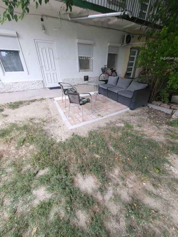 Listing photo