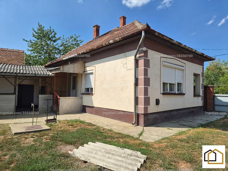 Listing photo