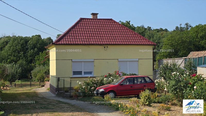 Hirdetés fotója