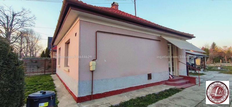 Listing photo