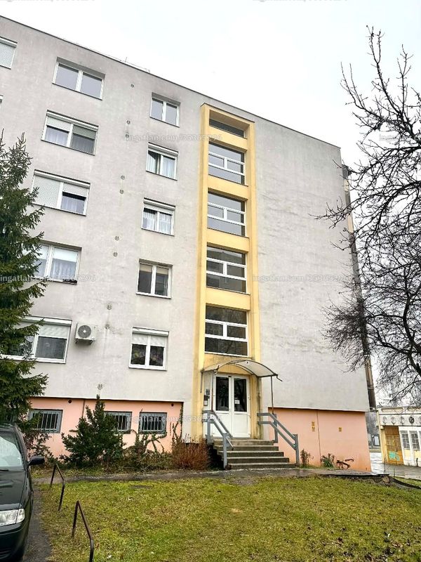 Listing photo