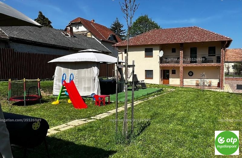Hirdetés fotója